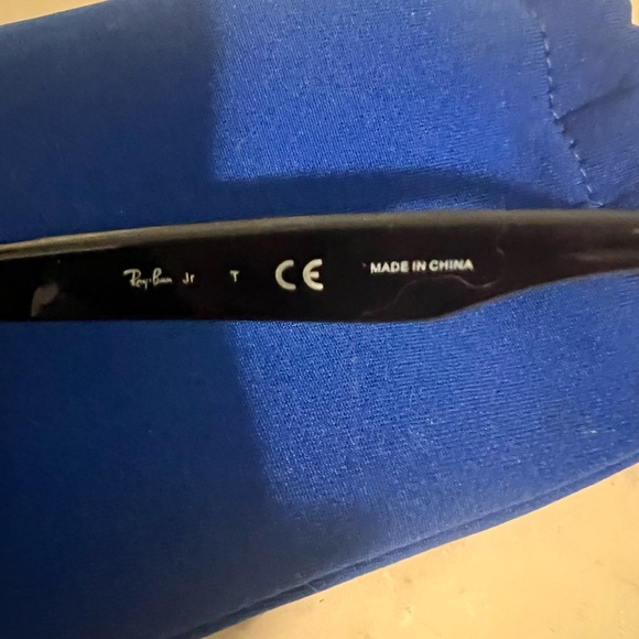 Ray-Ban Jr. - Picture 3 of 9